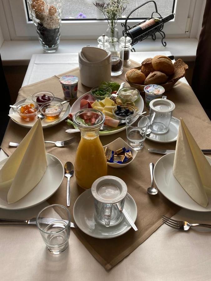 Alte Schmiede Hotel & Restaurant جورك المظهر الخارجي الصورة